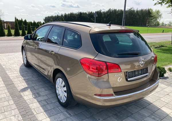 Opel Astra cena 25900 przebieg: 160000, rok produkcji 2013 z Jarocin małe 466